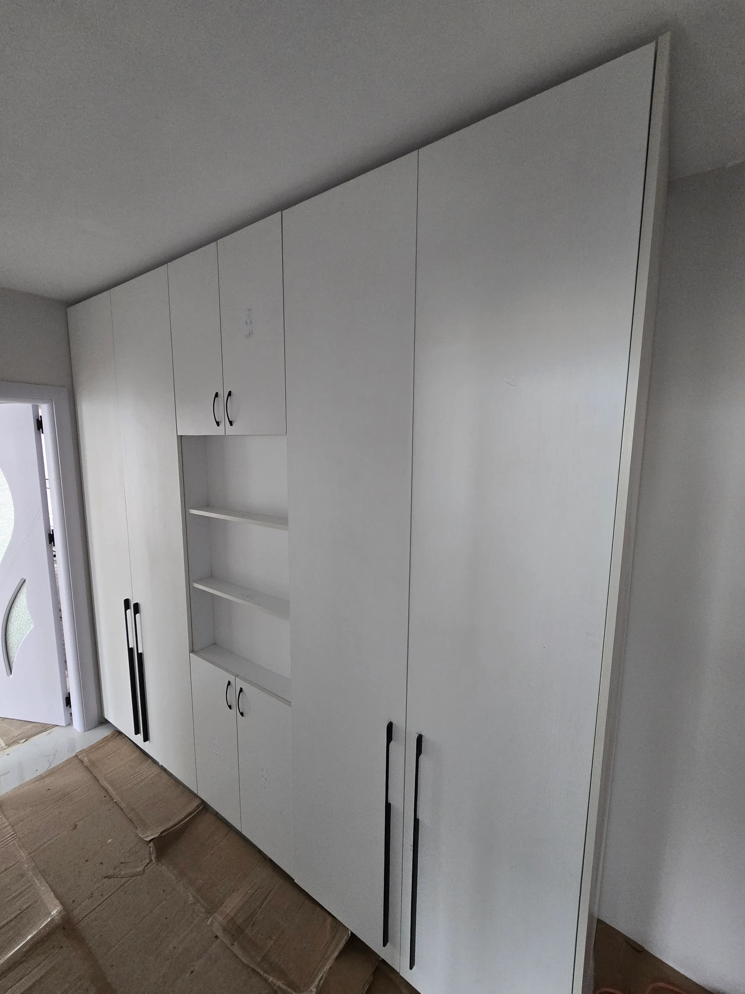 Каменно — гардероби по поръчка от ArtMebel.bg, Бургас, снимка 1